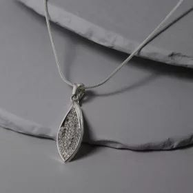 Leaf Crystal Elegant medál + lánc