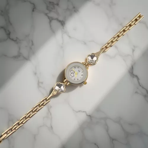 Diamond flower gold