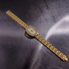 Gold Oval Crystal